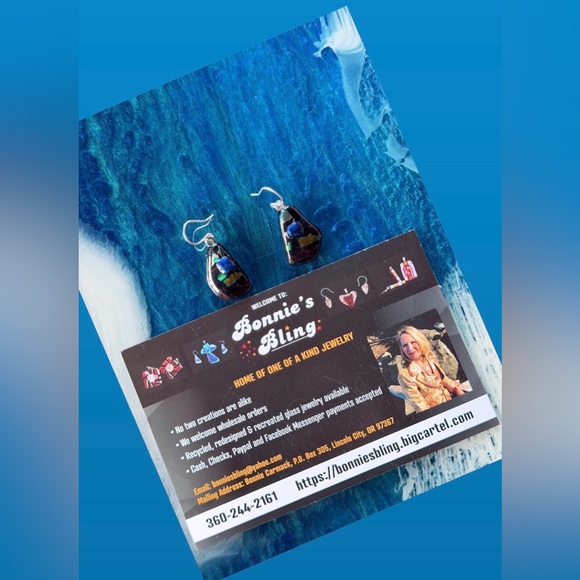 Bonnie’s Bling One of a Kind Fused Glass Jewelry and Accessories to Wear. - Picture 4 of 16